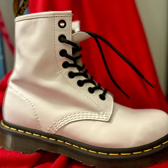 Dr. Martens Shoes - Dr. Martens White Leather Boots. Like New. Size 6